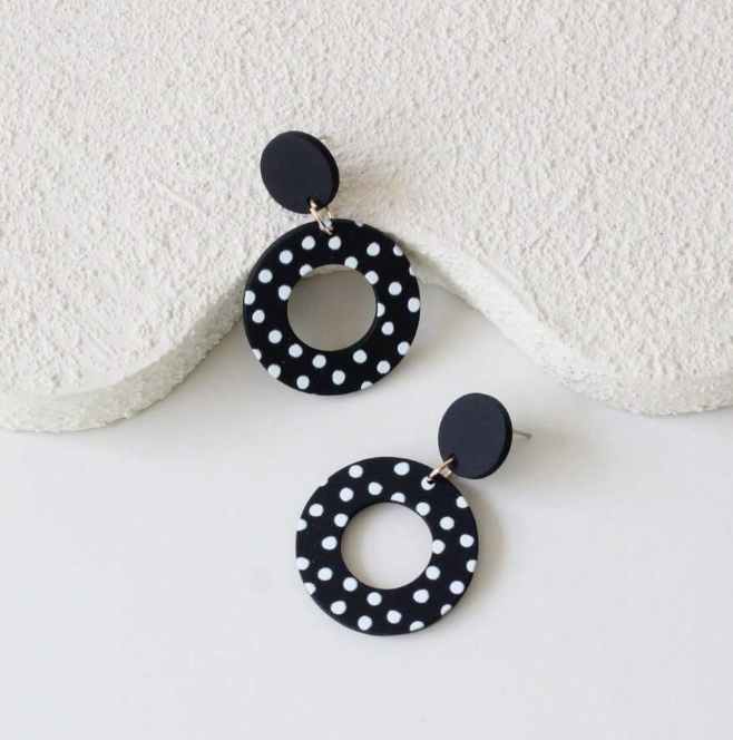 Classic Black Hollow Circle Retro Polka Dot Acrylic Women's Dangle Earrings, Ceramic Texture Cute & Elegant