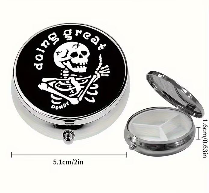 Funny Skeleton Pill Case – "Doing Great" Goth Pill Organizer – Sarcastic Medication Holder – Cute Compact Vitamin Box – Alternative Gift
