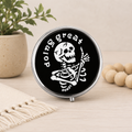Funny Skeleton Pill Case – "Doing Great" Goth Pill Organizer – Sarcastic Medication Holder – Cute Compact Vitamin Box – Alternative Gift